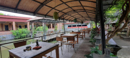 Pringgondani Dvd Resto inside