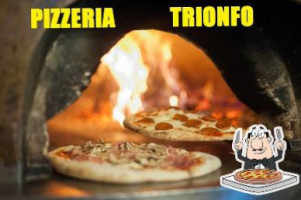 Pizzeria Trionfo food