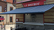 Le Bistrot inside