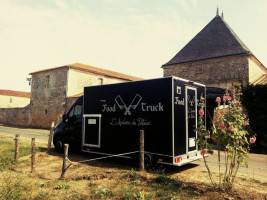 Food Truck l'Ardoise du Tatoue outside