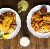 Hooley's Irish Pub food