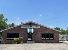 Lombardi's Bakery outside