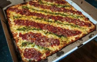 Nonno's Pizza food