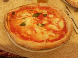 Antica Pizzeria Ciro food