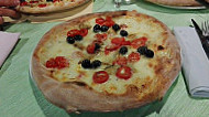 Pizzeria Due Lune food