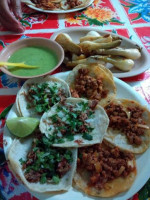 Taqueria El Tlacua food