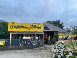 Le Comptoir Des Johnnies outside