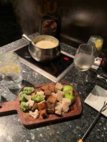 The Melting Pot food