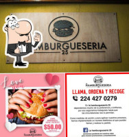 La Hamburgueseria food