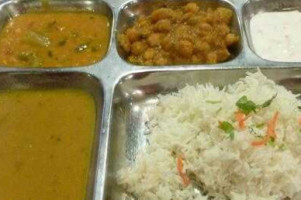 Abhiruchi Indian Cuisine South North food