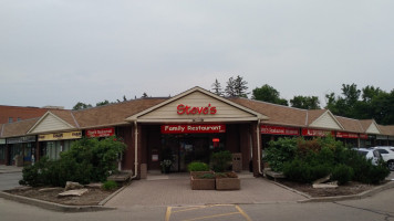 Steve's Family Restaurant North outside