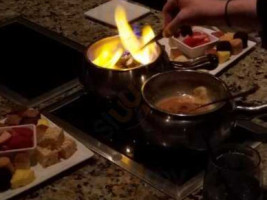 The Melting Pot food