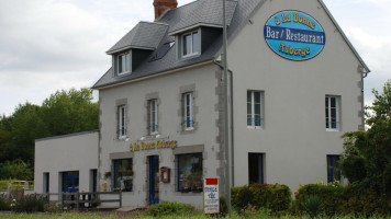 A la Bonne Auberge food