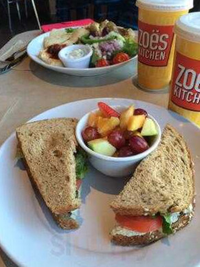 Zoe's Kitchen