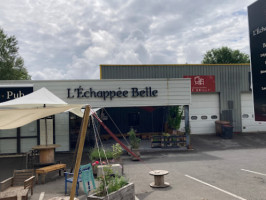 L'echappee Belle outside