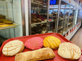 Panaderia Y Mercado Hernandez food