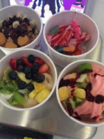 Yogurtland food