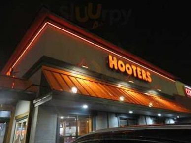Hooters