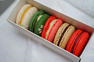 MakMak Macarons food