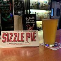 Sizzle Pie food