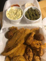 Sam's Southern Eatery food