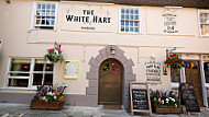 The White Hart outside