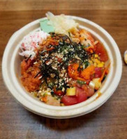 Poke Parlor food