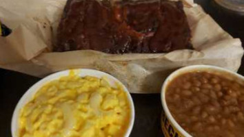 Dickey's Barbecue Pit food