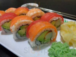 Sam Sushi food