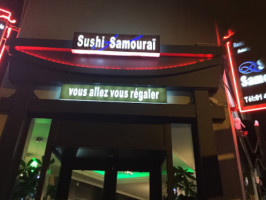 Samourai outside