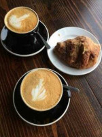 Five Watt Coffee, Kingfield food