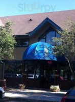 The Drink Bar & Grill outside