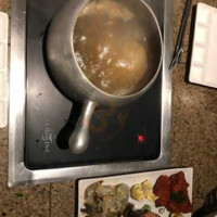 The Melting Pot food