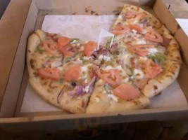 Cecy's Pizza food