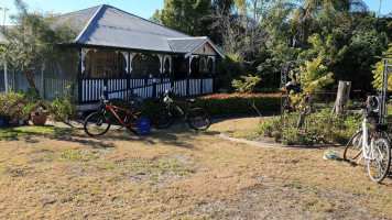 Dimities Cottage Restaurant & Tea Rooms outside