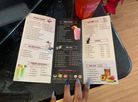 Sunberi Frozen Yogurt Crepe food