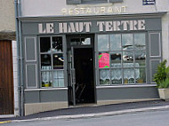 Le Haut Tertre outside