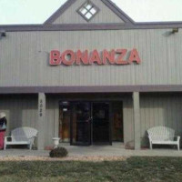 Bonanza Family outside