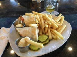 Quinns Irish Pub food