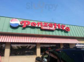 Ponzetti's Pizza outside