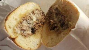 Philly's Cheesesteaks Wings food