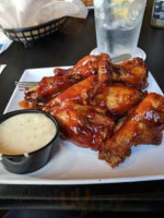 Wicked Wings Co food