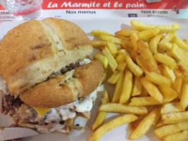 La Marmite Et Le Pain food