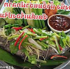 เจ๊นราพาแซ่บ food