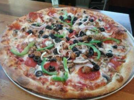 Fratelli Pizza food