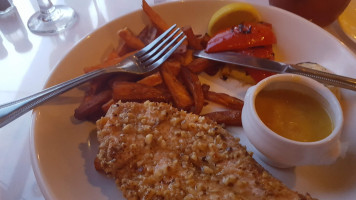 Flipper's Seafood Restaurant food