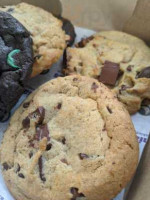 Insomnia Cookies food