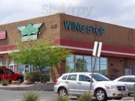 Wingstop outside