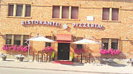 Villa De Asarta E Pizzeria outside