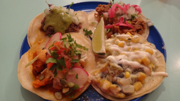 La Taqueria food